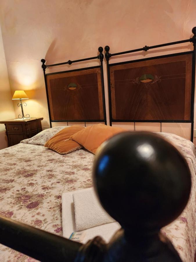 Il Giuggiolo - La Collina Della Quiete Bed and Breakfast Certaldo Exteriör bild