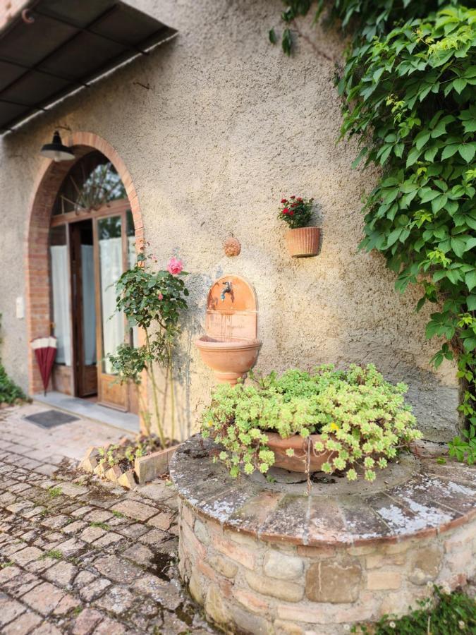 Il Giuggiolo - La Collina Della Quiete Bed and Breakfast Certaldo Exteriör bild